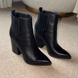 Marc Fisher black leather booties size 5m